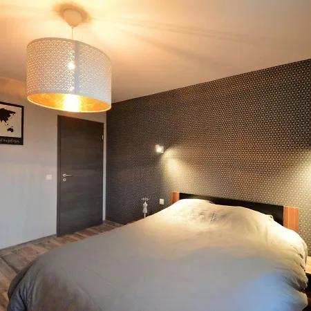 Graceful Holiday In With Fenced Garden Holiday home *